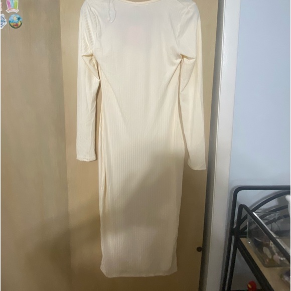 Cream color bodycon dress - Picture 3 of 4